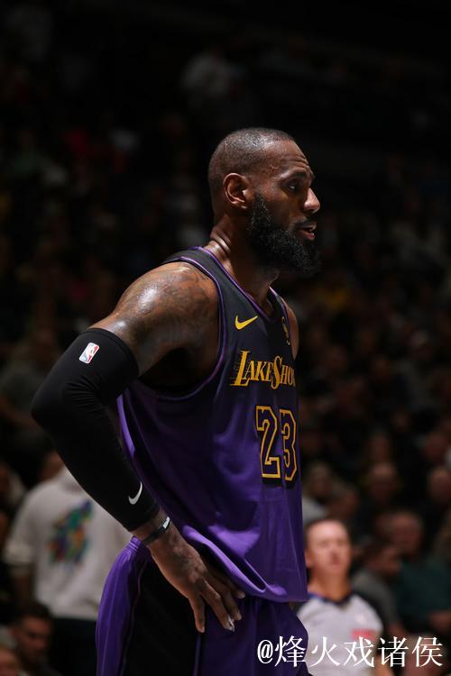 季前赛-湖人詹眉缺阵负森林狼 布朗尼6投1中表现低迷 季前赛-湖人詹眉缺阵负森林狼 布朗尼6投1中表现低迷